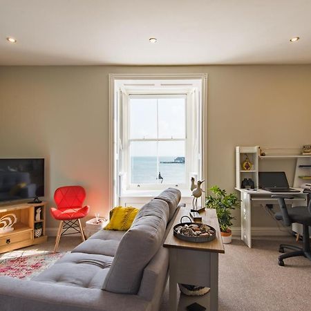 Pier View - Beautiful Sea View Apartment In ディール エクステリア 写真